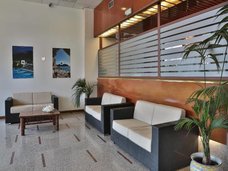 Unaway Hotel & Residence Quark Due Milano Buitenkant foto