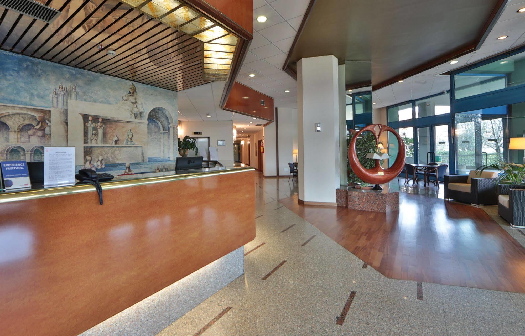 Unaway Hotel & Residence Quark Due Milano Buitenkant foto